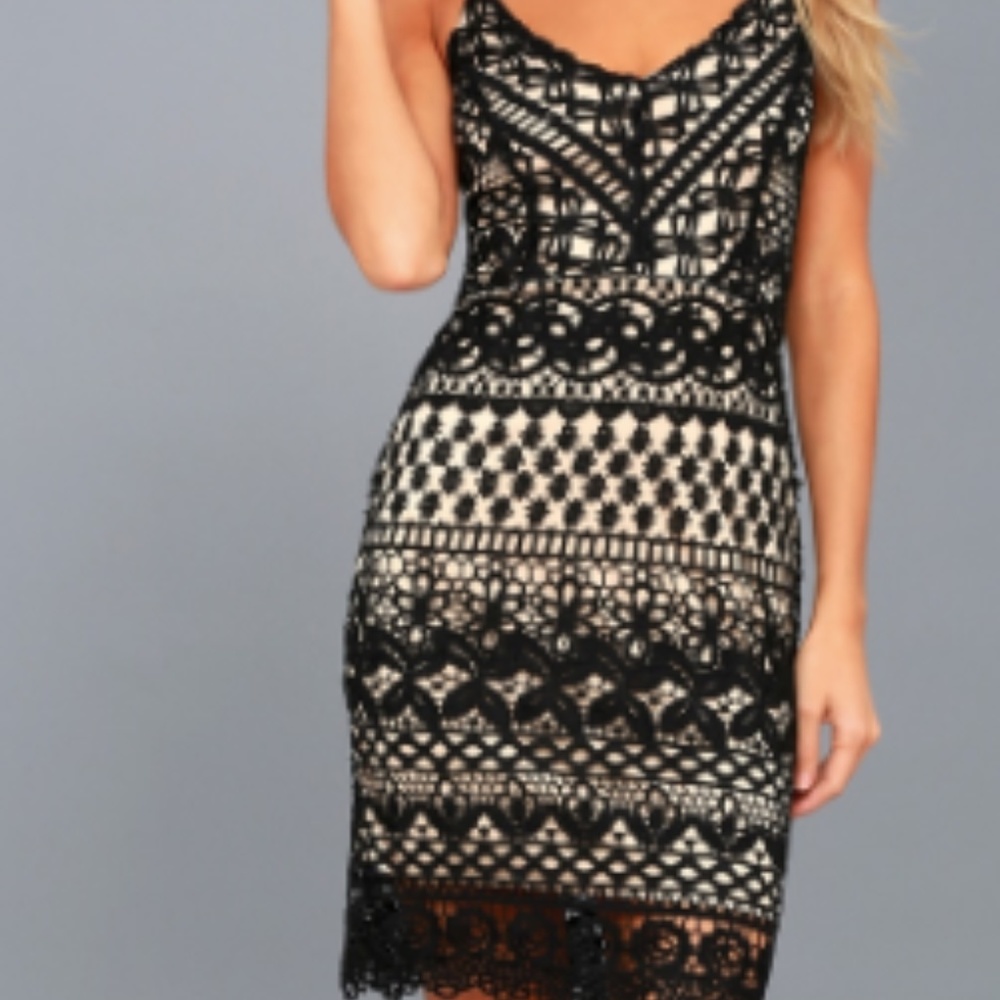 ENCHANTED LOVE BLACK LACE BODYCON DRESS